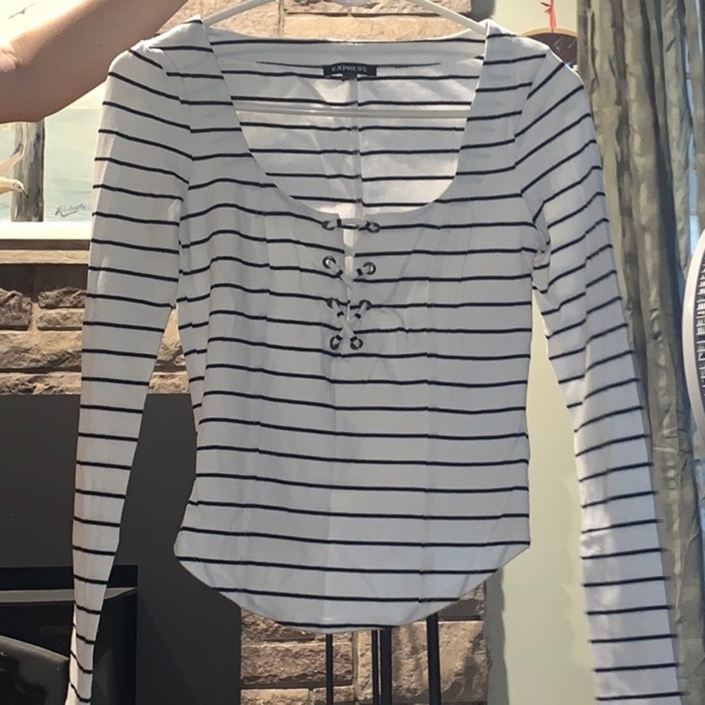 Express NEVER WORN- bundle and save $$
